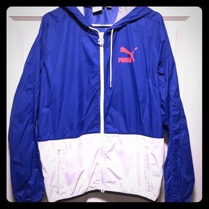 Men’s medium Puma Windbreaker hoodie